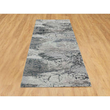 Load image into Gallery viewer, 2&#39;8&quot;x7&#39;8&quot; Gray Abstract Design Wool And Silk Runner Hand Knotted Oriental Rug FWR350748