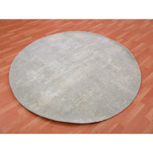 Load image into Gallery viewer, 6&#39;x6&#39; Flannel Gray, Wool and Silk, Hand Knotted, Modern Abstract Design, Round Oriental Rug FWR452082