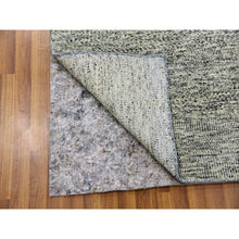 Load image into Gallery viewer, 4&#39;x6&#39;2&quot; Rock Ridge Gray, Hand Knotted, Modern Tone on Tone Grass Design, Undyed Pure Wool, Oriental Rug FWR478458