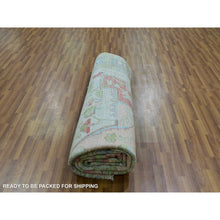 Load image into Gallery viewer, 9&#39;1&quot;x12&#39; Champagne Pink, Soft to the Touch, Heriz Design, Vegetable Dyes, Hand Knotted, 100% Wool, Oriental Rug FWR479580