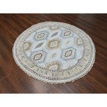 Load image into Gallery viewer, 6&#39;x6&#39; Oyster Gray, Persian 100% Wool Village Inspired Geometric Diamond Pattern, Denser Weave, Hand Knotted Vegetable Dyes, Round Oriental Rug FWR509532