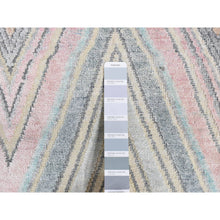 Load image into Gallery viewer, 2&#39;x2&#39; Vapor Blue, 100% Pure Silk, Modern Chevron Design, Pastels Colors, Hand Knotted, Sample Mat Oriental Rug FWR525270