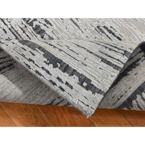 3'x5'6" Gainsboro Gray, THE CANE, Pure Silk with Textured Wool, DA CANE, Hand Knotted, Oriental Rug FWR525654