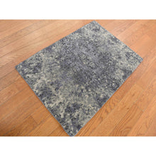 Load image into Gallery viewer, 2&#39;x3&#39; Lavender Gray, Abstract Design, Wool and Silk, Hand Knotted, Sample Mat Oriental Rug FWR526812