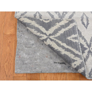 2'x3'3" Stone Eagle Gray, Hand Woven, 100% Wool, Reversible Kilim, Mat Oriental Rug FWR527088