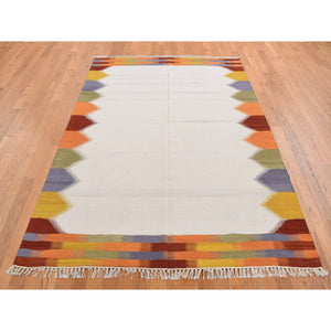 5'5"x7'10" Ivory, Flat Weave Durie Kilim, Open Field Design, Pure Wool, Hand Woven, Oriental Rug FWR527310