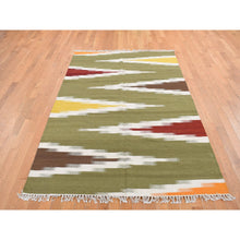 Load image into Gallery viewer, 5&#39;1&quot;x8&#39;1&quot; Old Moss Green, Flat Weave Kilim, Dazzling Zig-Zag Design, 100% Wool, Hand Woven, Reversible Oriental Rug FWR527586