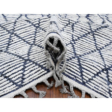 Load image into Gallery viewer, 9&#39;1&quot;x12&#39;4&quot; Spare White and Shingle Gray, Moroccan Weave Marmoucha With All Over Criss Cross Pattern, Hand Knotted Tone On Tone Natural Dyes, 100% Wool, Oriental Rug FWR536004