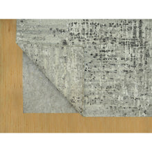 Load image into Gallery viewer, 4&#39;1&quot;x6&#39; Magnetic Gray, Hand Spun Undyed Natural Wool Modern Hand Knotted Cut And Loop Pile Oriental Rug FWR542550