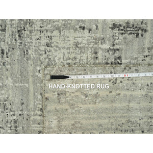 4'1"x6' Magnetic Gray, Hand Spun Undyed Natural Wool Modern Hand Knotted Cut And Loop Pile Oriental Rug FWR542550