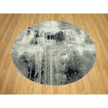 Load image into Gallery viewer, 6&#39;x6&#39; Midnight Black with Vivid White, Wool and Silk, Hand Knotted, Soft to Touch, Abstract Design, Round Oriental Rug FWR542718