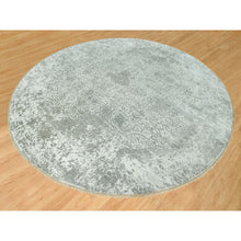 Load image into Gallery viewer, 13&#39;10&quot;x13&#39;10&quot; Pale Smoke Gray, Persian Design, Soft to Touch, Denser Weave, Hand Knotted, Wool and Silk, Round Oriental Rug FWR542898