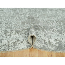 Load image into Gallery viewer, 13&#39;10&quot;x13&#39;10&quot; Pale Smoke Gray, Persian Design, Soft to Touch, Denser Weave, Hand Knotted, Wool and Silk, Round Oriental Rug FWR542898