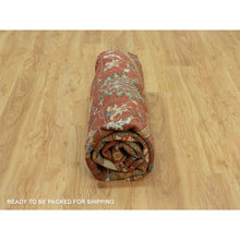 Load image into Gallery viewer, 8&#39;x8&#39; Bolero Red, Hand Knotted Natural Dyes, Densely Woven, Antiqued Velvety Wool, Fine Heriz Re-Creation, Soft Pile, Round Oriental Rug FWR543942