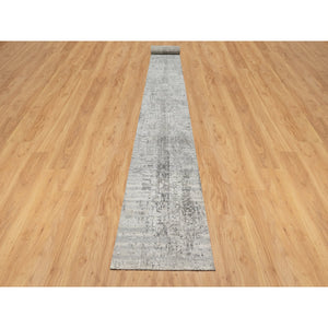 2'6"x26' Pastel Gray, Hand Knotted, Undyed Natural Wool, Modern Design, Hand Spun, XL Runner, Oriental Rug FWR545082