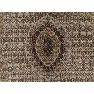 8'x10' Photon White, Super Mahi with Large Medallion, Hand Knotted, Wool and Silk, 250 KPSI, Oriental Rug FWR545172