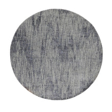 Load image into Gallery viewer, 5&#39;9&quot;x5&#39;9&quot; Gray Fine jacquard Hand Loomed Modern Wool and Art Silk Round Oriental Rug FWR348744