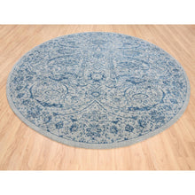 Load image into Gallery viewer, 12&#39;x12&#39; Hand Loomed Gray Fine Jacquard with Sickle Leaf Design Wool and Plant Based Silk Oriental Round Rug FWR381036