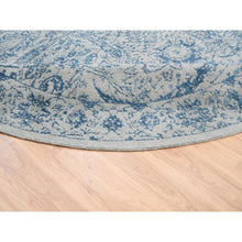 Load image into Gallery viewer, 12&#39;x12&#39; Hand Loomed Gray Fine Jacquard with Sickle Leaf Design Wool and Plant Based Silk Oriental Round Rug FWR381036