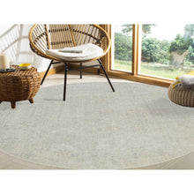 Load image into Gallery viewer, 9&#39;2&quot;x9&#39;2&quot; Beige Wool and Plant Based Silk Hand Loomed Fine Jacquard with Erased Design Oriental Round Rug FWR382878