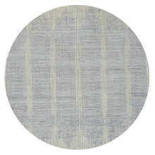 Load image into Gallery viewer, 9&#39;x9&#39; Gray, Tone On Tone Transitional Erased Design, Jacquard Hand Loomed, Wool and Plant Based Silk, Oriental, Round Rug FWR385854