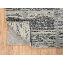 Load image into Gallery viewer, 4&#39;x6&#39;1&quot; Light Gray, Modern Design, Hand Spun Undyed Natural Wool, Hand Knotted, Oriental Rug FWR388302