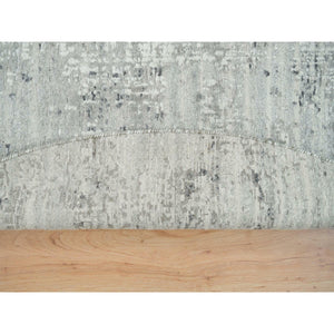 8'1"x8'1" Light Gray, Hand Spun Undyed Natural Wool, Modern Design, Hand Knotted, Round Oriental Rug FWR393882