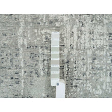 Load image into Gallery viewer, 8&#39;1&quot;x8&#39;1&quot; Light Gray, Hand Spun Undyed Natural Wool, Modern Design, Hand Knotted, Round Oriental Rug FWR393882