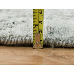 8'1"x8'1" Light Gray, Hand Spun Undyed Natural Wool, Modern Design, Hand Knotted, Round Oriental Rug FWR393882