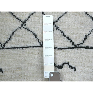 3'9"x5'6" Ivory Hand Knotted Moroccan Berber with Criss Cross Pattern Soft and Shiny Wool, Natural Dyes, Runner Oriental Rug FWR428850